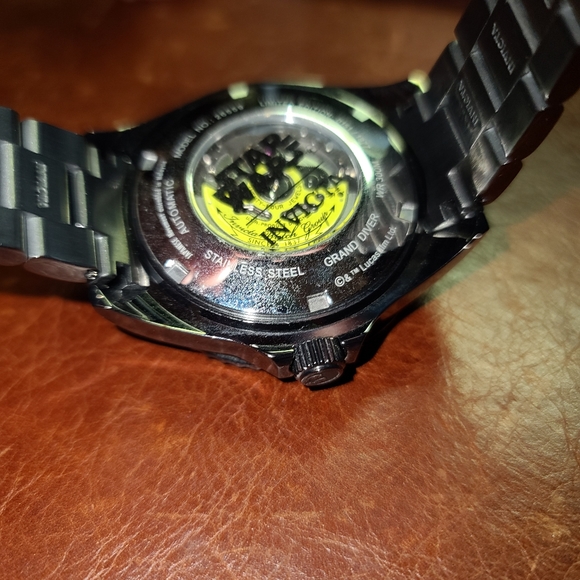 INVICTA STAR WAR MILLENIUM FALCON WATCH - Picture 3 of 5